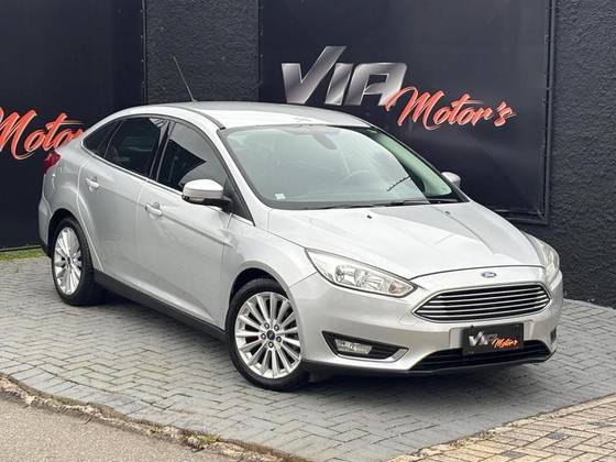 FORD FOCUS 2.0 TITANIUM 16V FLEX 4P POWERSHIFT FORD FOCUS 2.0 TITANIUM 16V FLEX 4P POWERSHIFT